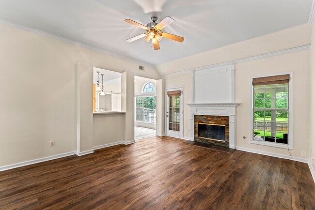 Building Photo - 3 Bedrooms 2 baths in McDonough on 1 acre waterfront backyard with private dock.