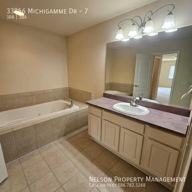 Building Photo - 33856 Michigamme Dr