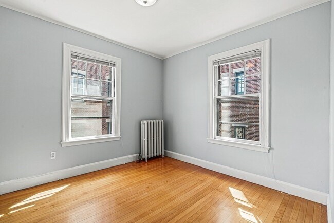 Bedroom - 36 Ash St