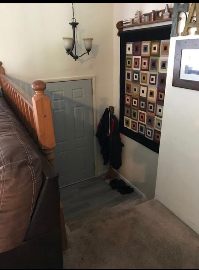 Building Photo - 12 Cherry Cir