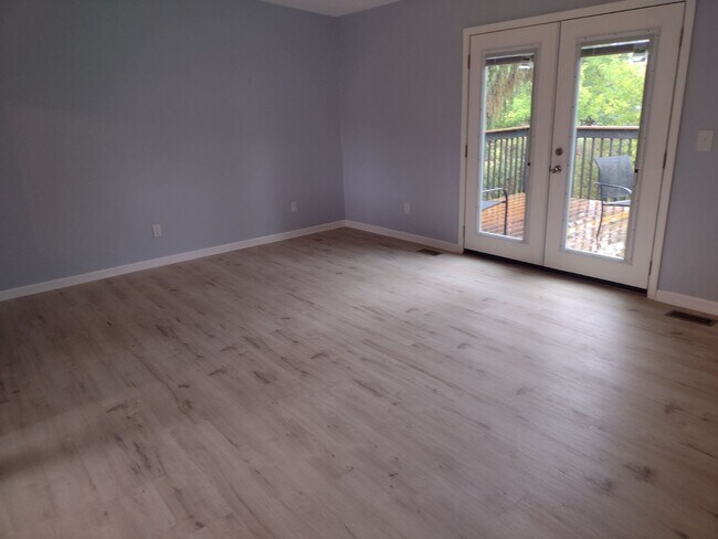 Building Photo - 4550 Bimini Dr