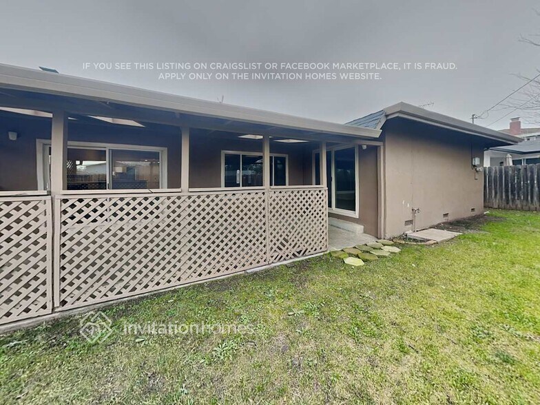 Building Photo - 1036 Breton Dr