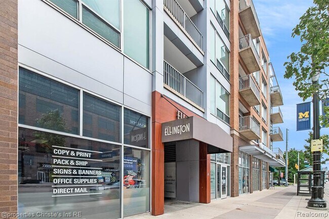 Building Photo - 3670 Woodward Ave