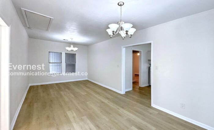 Building Photo - 1302 Ryon St