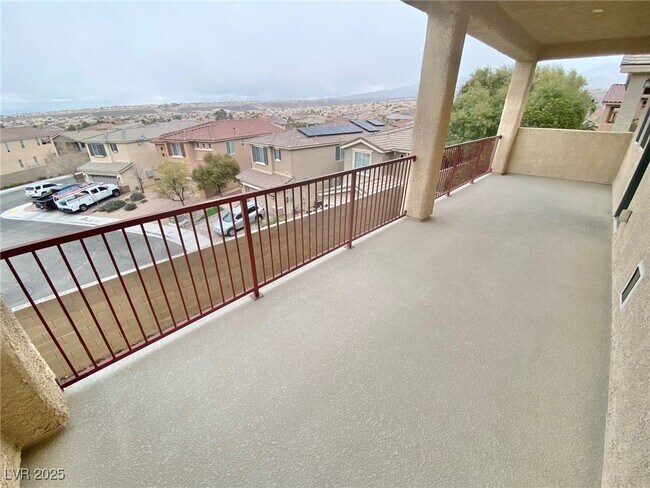 Building Photo - 2840 Dunnottar Ave