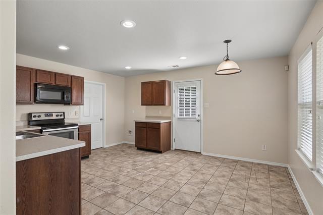 Building Photo - 308 Laurel Ln