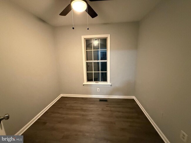 Building Photo - 3965 Pepperidge Ct