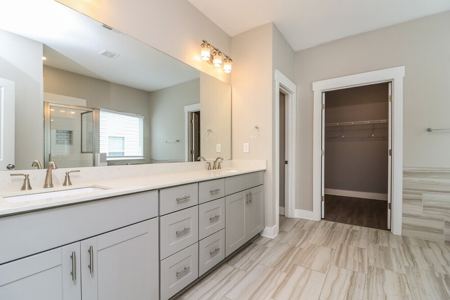 Building Photo - 2501 Kolb Manor Cir SW