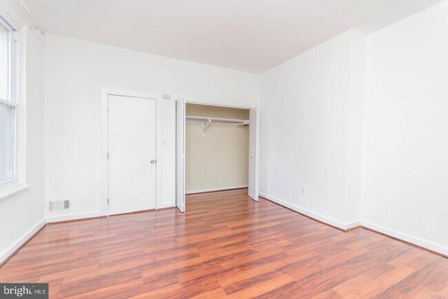 Building Photo - 4813 Chester Ave
