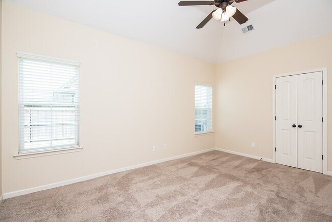 Building Photo - 6135 Trail Creek Ln