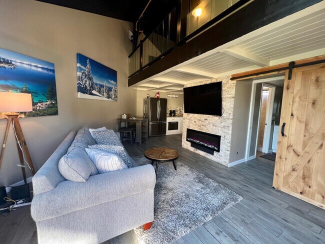 Building Photo - 497 Tahoe Keys Blvd