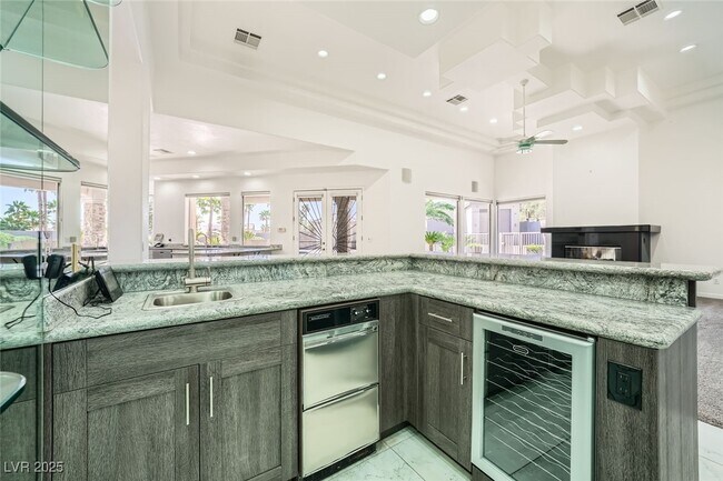 Building Photo - 7901 O'Bannon Dr