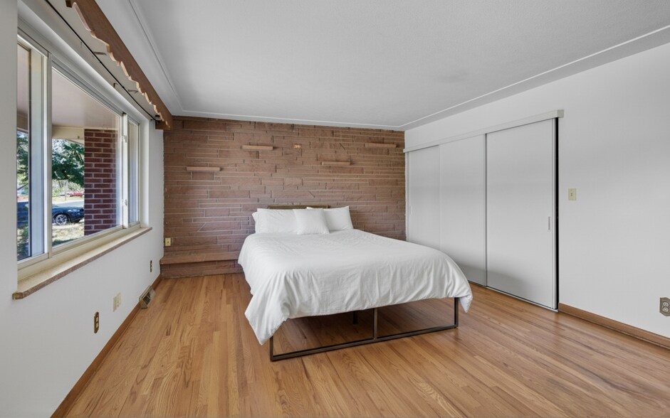 Building Photo - 8240 Tennyson St