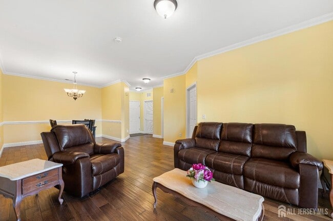 Building Photo - 540 Cranbury Rd