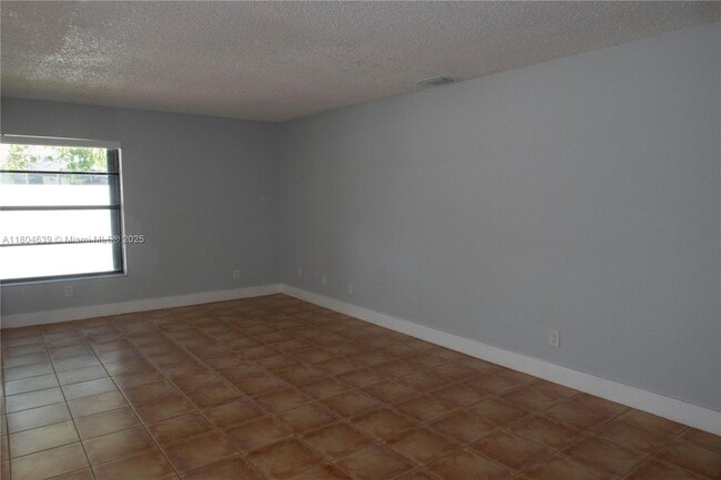 Building Photo - 11312 SW 133rd Pl
