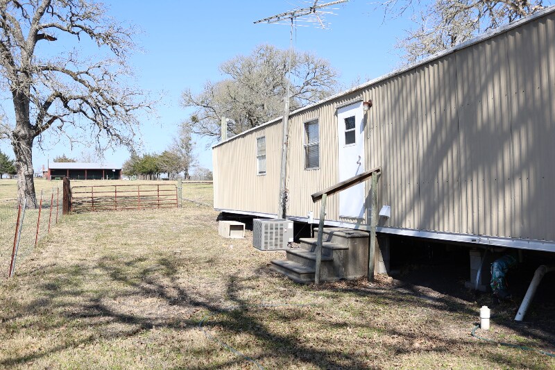 Building Photo - 6767 FM 3090