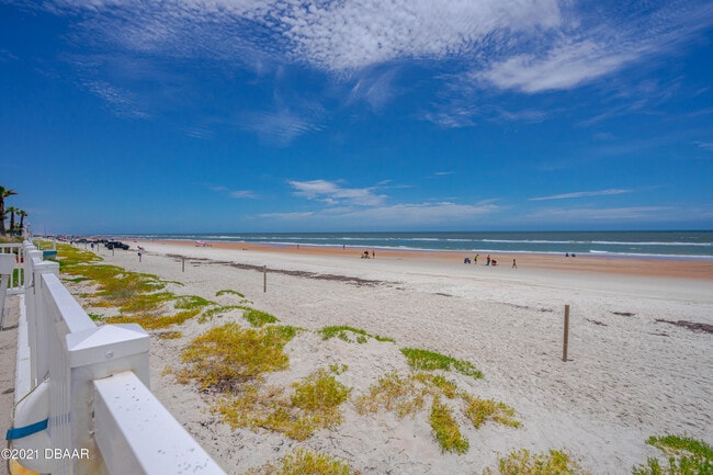 Building Photo - 2800 N Atlantic Ave