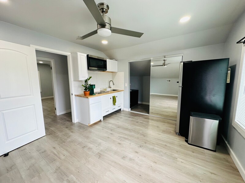 Building Photo - 2707 Cridge St