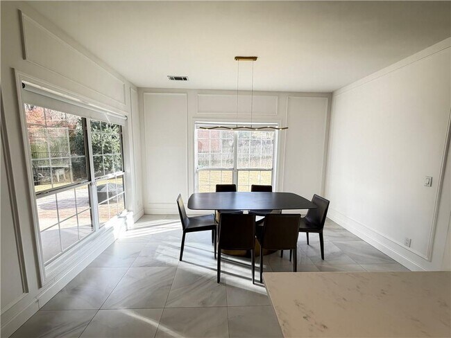 Building Photo - 1530 Oglethorpe Run Ln