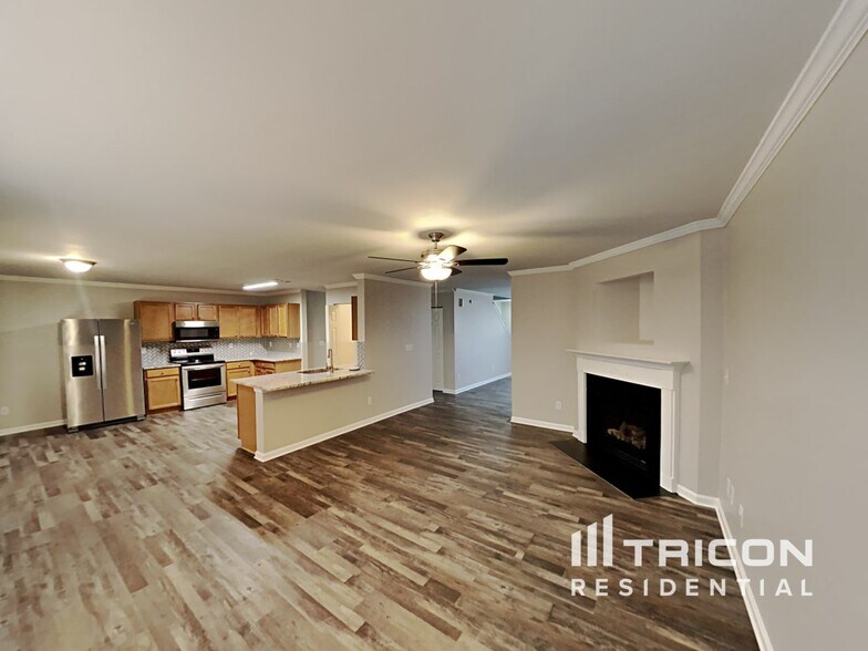 Building Photo - 4366 Westhill Pl