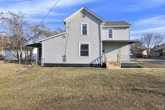 Building Photo - 401 Miller Ave