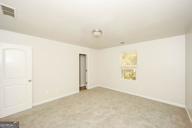 Building Photo - 306 Blackfoot Trail