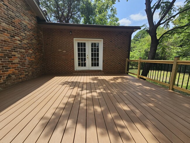 Building Photo - 1672 Wellons Dr