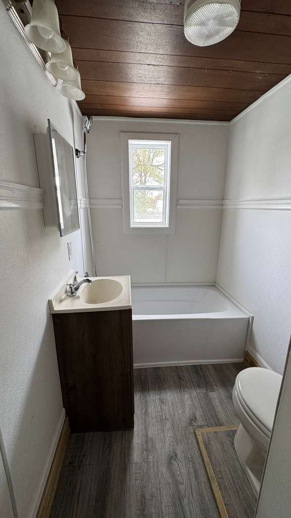 Building Photo - 517 1/2 w 2nd