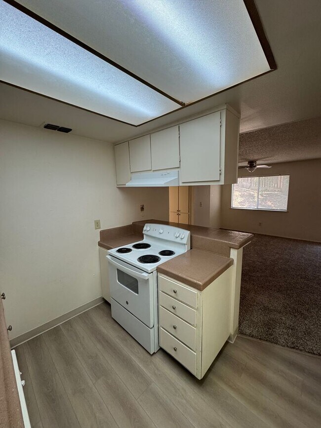 Building Photo - Bellflower Way