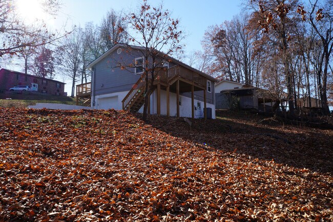 Building Photo - 6343 Cadbury Dr NW