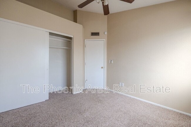 Building Photo - 2985 N Oregon St