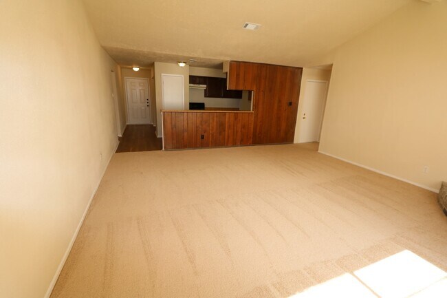 Building Photo - 9618 Rapid River Ln
