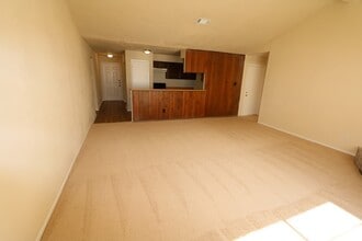 Building Photo - 9618 Rapid River Ln