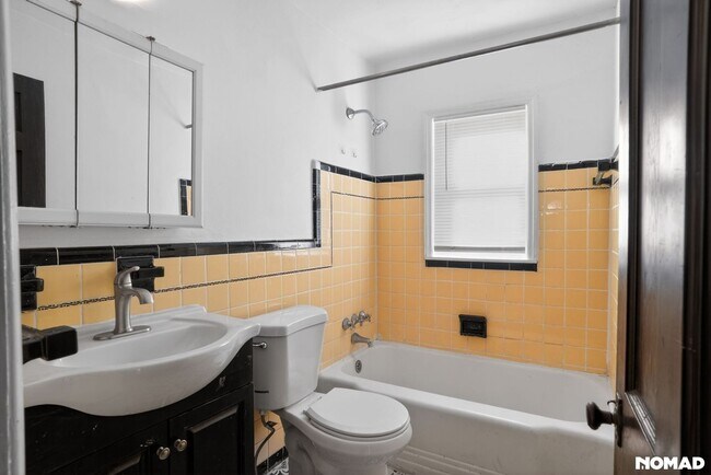 Building Photo - Charming 2BR House in Saint Louis