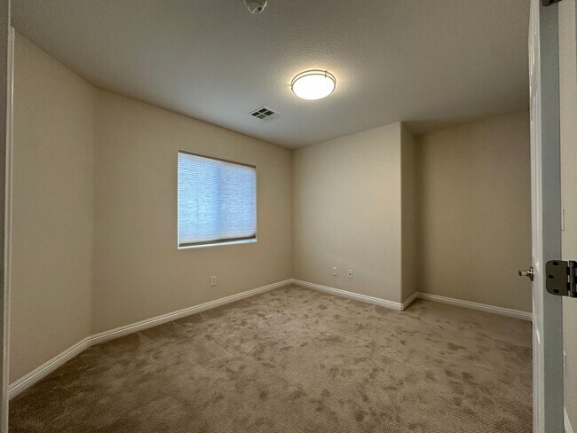 Building Photo - Home for Rent