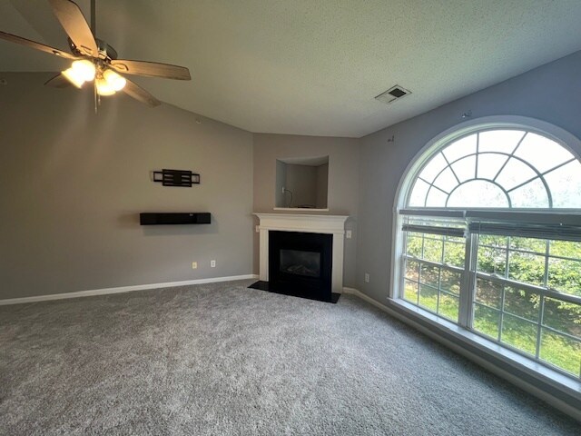 Building Photo - 4700 Pennoak Ln
