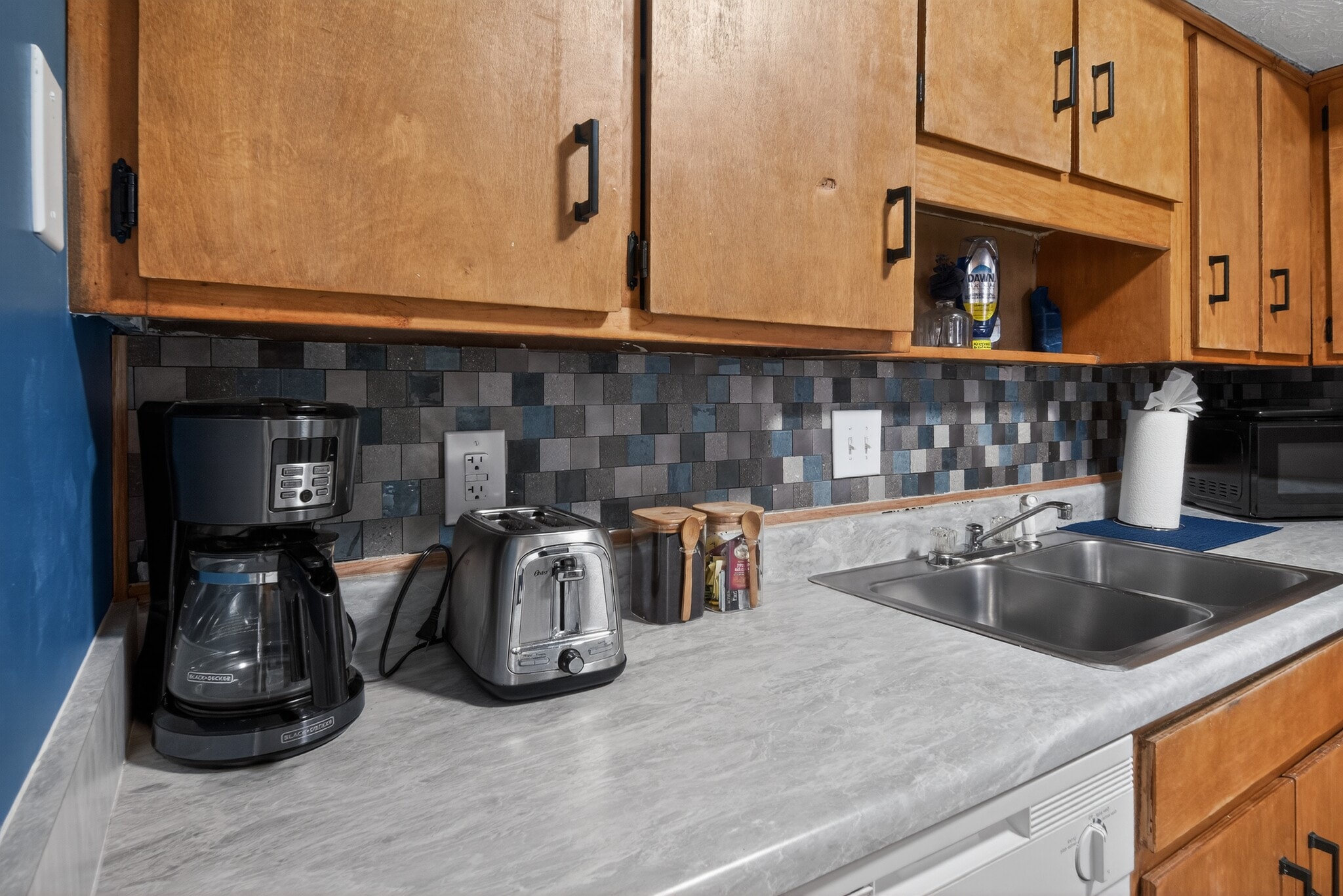 Building Photo - 534 Oak Meadow Ln