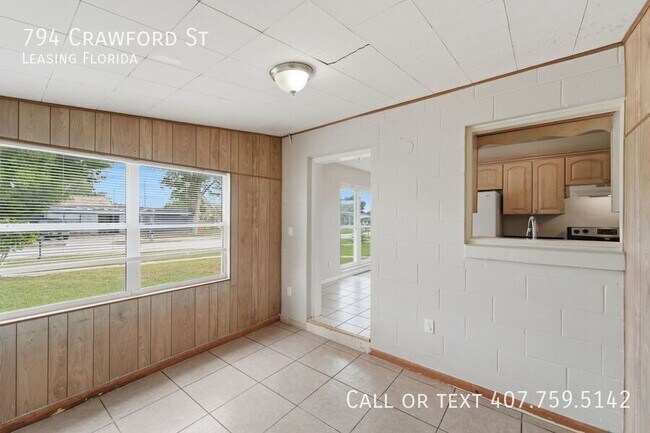 Building Photo - 794 Crawford St