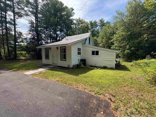 Building Photo - 269 Applebee Rd