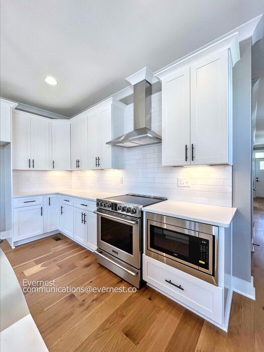 Building Photo - 1107 Walsh St