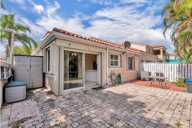 Building Photo - 6427 SW 132nd Ct Cir