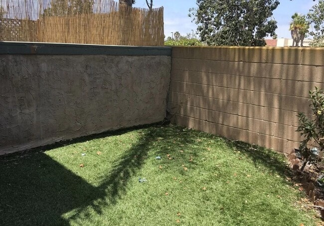 Building Photo - 4548 W Point Loma Blvd