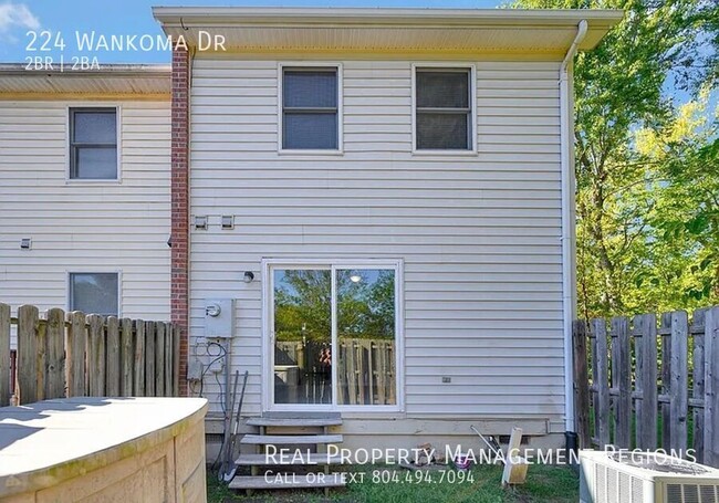 Building Photo - Charming 2-Bedroom Townhome – Perfect for ...