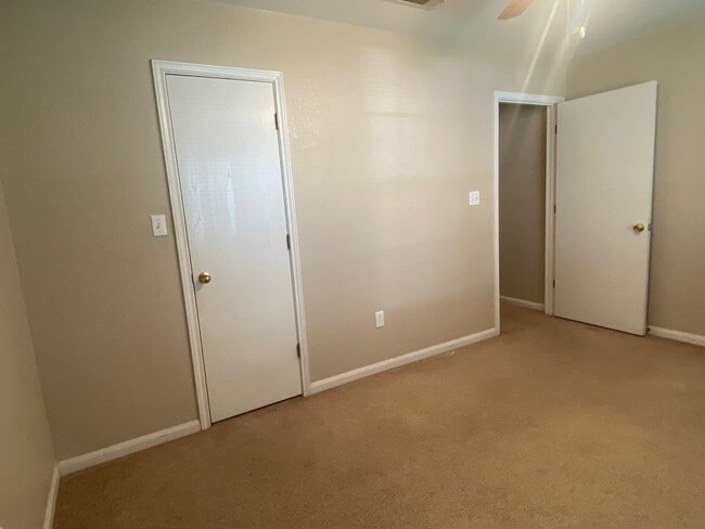 Building Photo - 3 BEDROOM CLOSE TO UMHB
