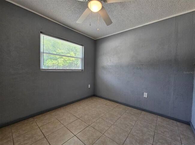 Building Photo - 945 Reynolds Rd