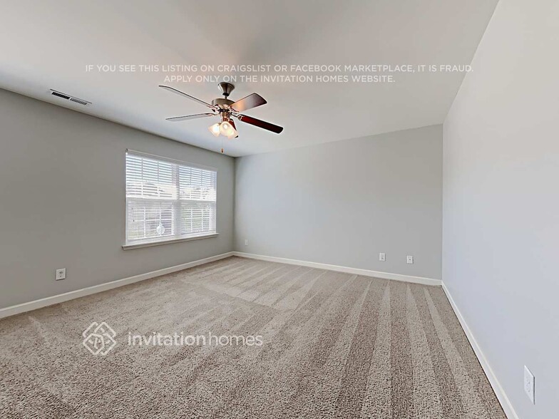 Building Photo - 120 Four Seasons Way