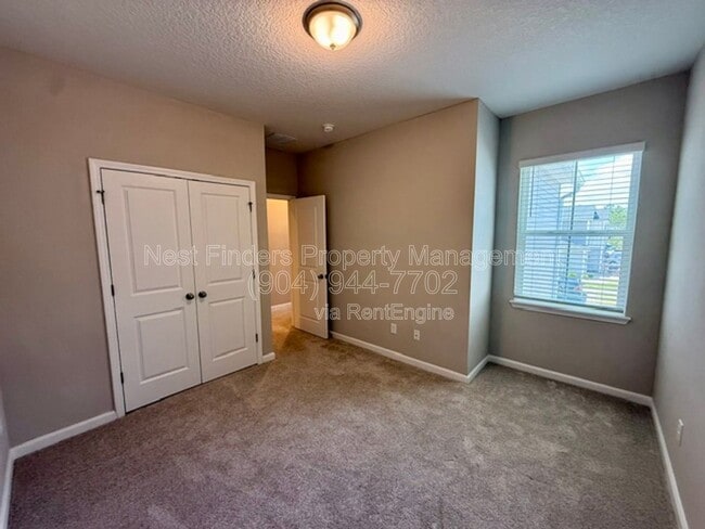 Building Photo - 427 Brandon Lks Dr