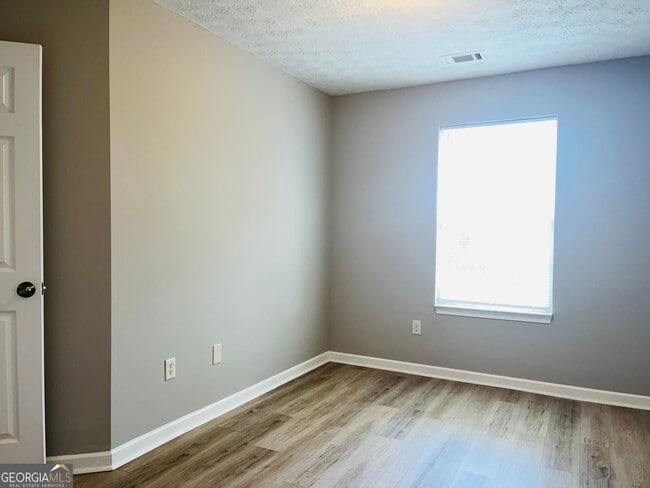 Building Photo - 105 Granite St