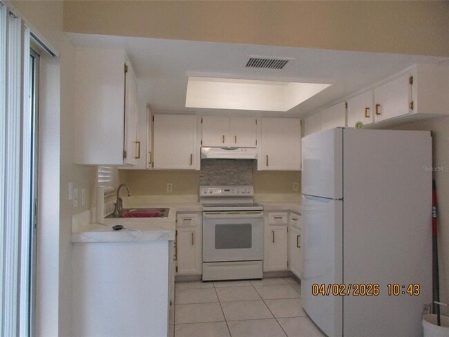 Building Photo - 2600 London Bridge Ct