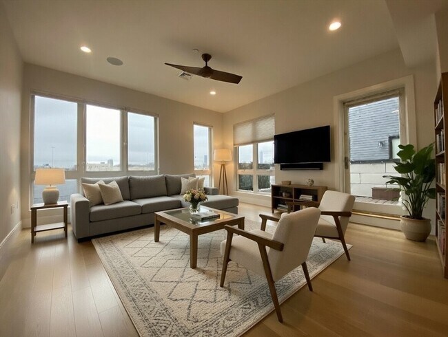 Building Photo - 488 Dorchester Ave